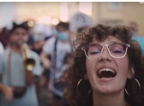 [BIDEOKLIPA] Euskaraldian Ahobizi eta Belarriprest rolekin parte hartzeko izena emateko epea zabalik dago