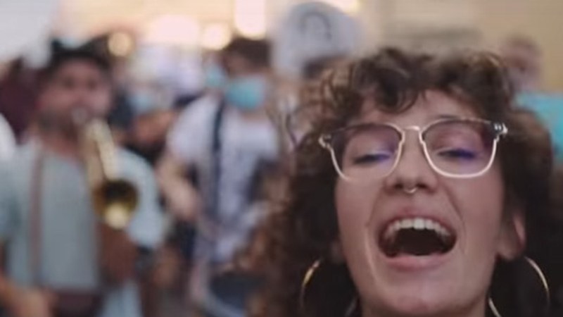 [BIDEOKLIPA] Euskaraldian Ahobizi eta Belarriprest rolekin parte hartzeko izena emateko epea zabalik dago