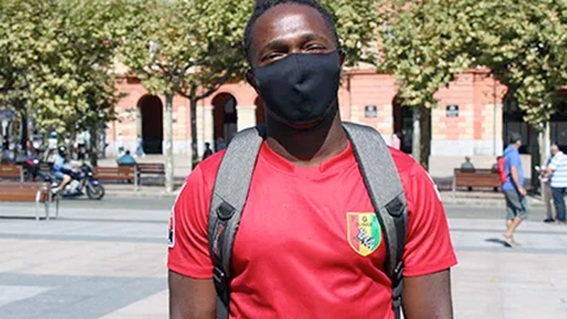 Bienvenue Biokou, foballaria izan nahian