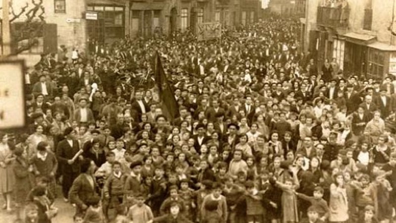 Bigarren Errepublika aldarrikatu zela 85 urte