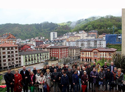 Bigarren Errepublika aldarrikatu zela 92 urte bete direla ospatu dute Eibarko sozialistek