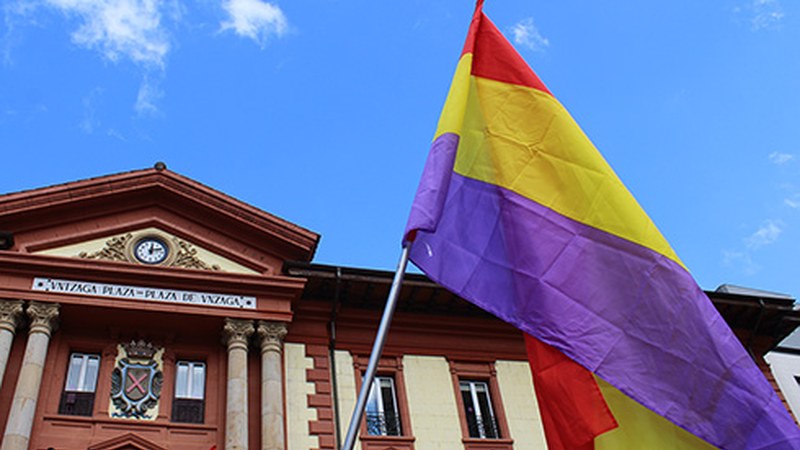 Bigarren Errepublikaren aldarrikapena gogoratu zen zapatuan Eibarren, 87. urteurrenean