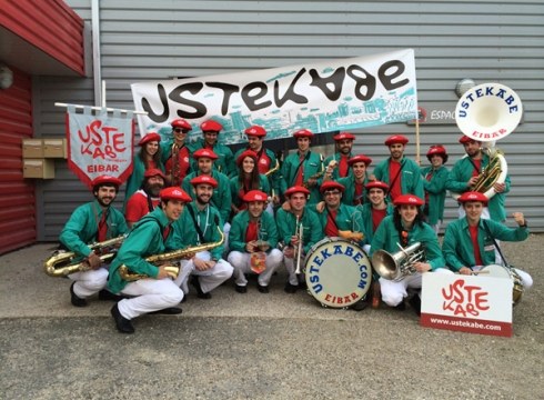 Bigarren Tradizio Sariarekin itzuli da Ustekabe Condom-etik