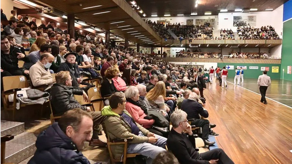 Bihar 11:00etan hartuko du Astelenak domekako finalerdirako pilota aukeraketa