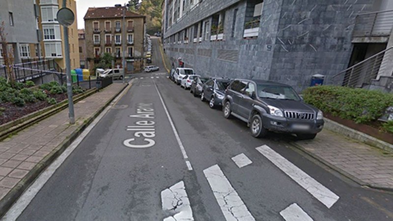 Bihar debekatuta egongo da Arane kalean aparkatzea