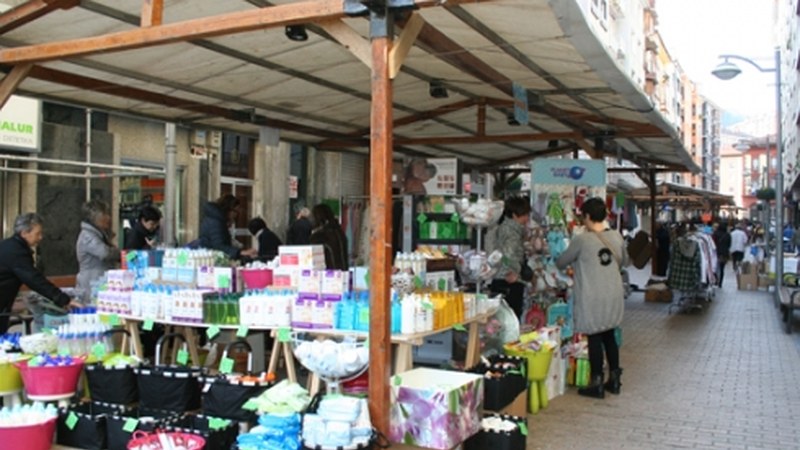 Bihar goizean zabalduko dute neguko beherapenen azoka