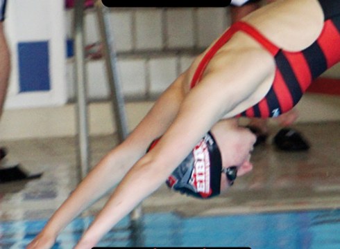 Bihar jokatuko den San Juan Sariak Ipuruako igerilekua itxiko du gau aldean