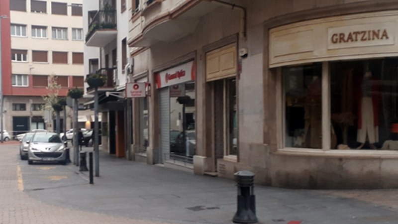 Bihartik aurrera denda eta negozio txikiak lanean has daitezke, beti aurretik txanda hartuta