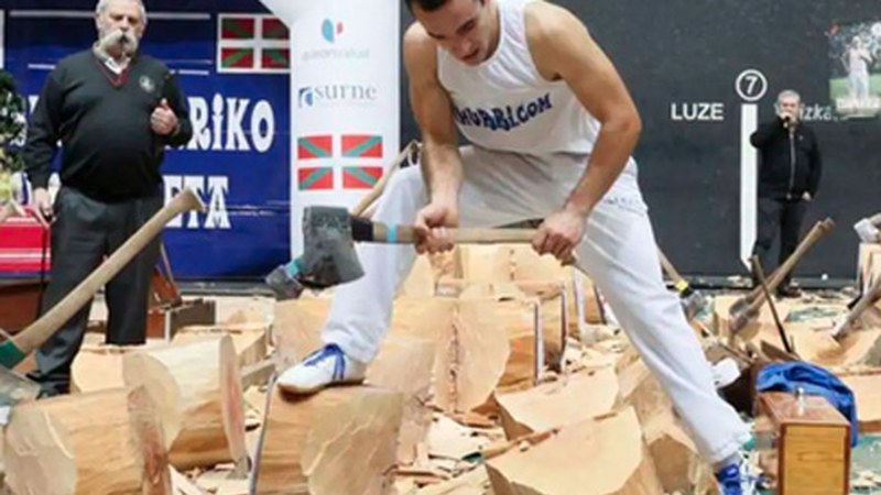 Bihurri Urrezko Aizkolarien binakako txapelketaren finalean izango da beste behin