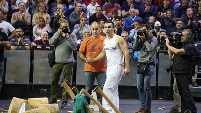 Bihurritarrak nagusitu ziren Sanandresetako aizkolarien txapelketan