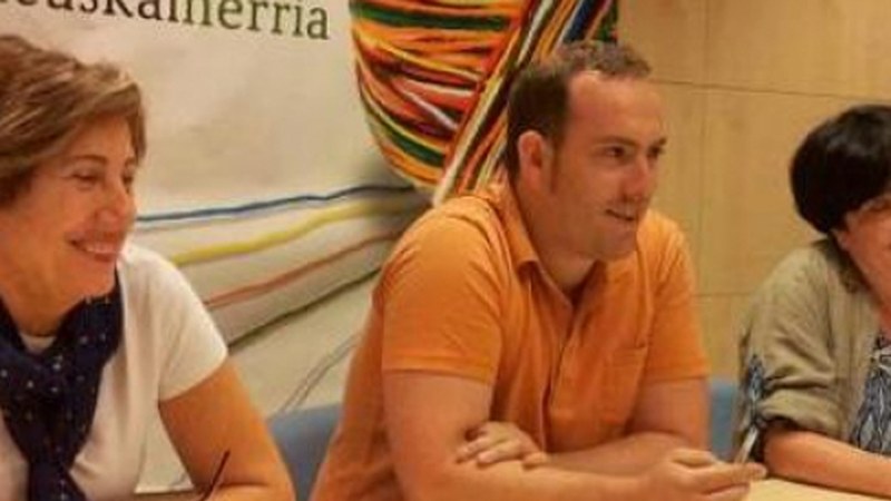 Bilduk Errebalerako gestio publikoa planteatzen du, promotoreen atzera-martxaren aurrean