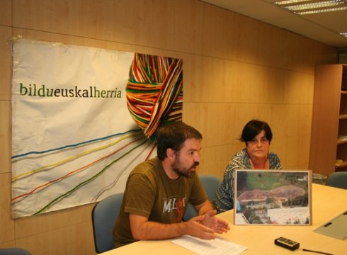 Bilduk ortu ludikoetarako aukera galdu izana egotzi dio udal gobernuari