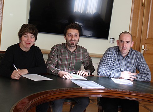 Bilduk osoko zuzenketa eta 29 emendakin partzial aurkeztu dizkio sozialisten aurrekontu proiektuari