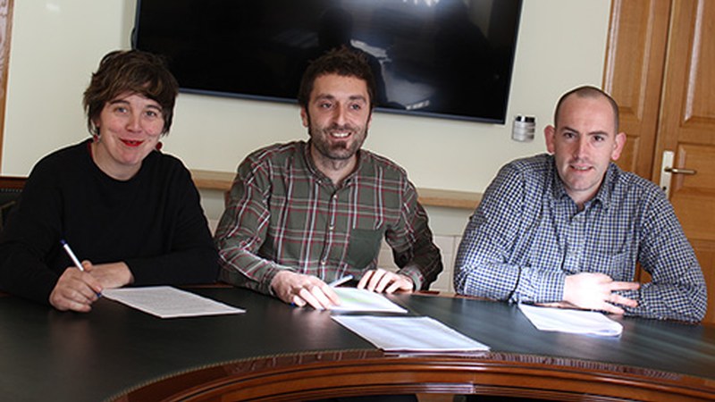 Bilduk osoko zuzenketa eta 29 emendakin partzial aurkeztu dizkio sozialisten aurrekontu proiektuari