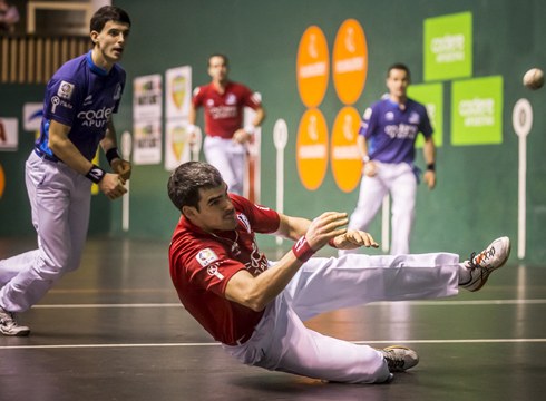 Binakako txapelketako partiduak hartuko ditu Astelena frontoiak domekan