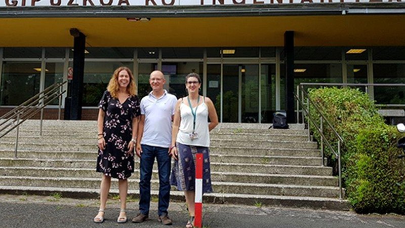Bingeneko Unibertsitatetik Eibarko Ingeniaritza Eskolara bisitan etorri dira