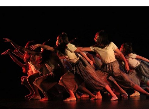 Biraka dantza taldeak bi saio eskainiko ditu aste honetan Coliseo antzokian