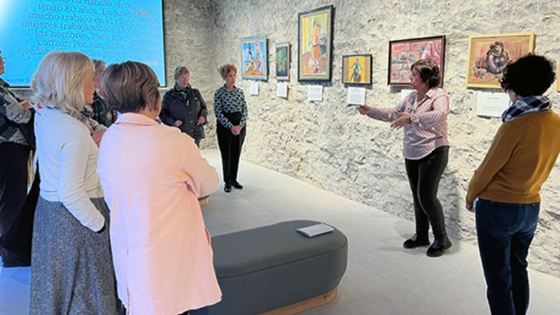 Bisita gidatuak ‘EME. Estilo-ariketak. Emakumeen Aurkako Indarkeria Sinbolikoak’ erakusketa ezagutzeko