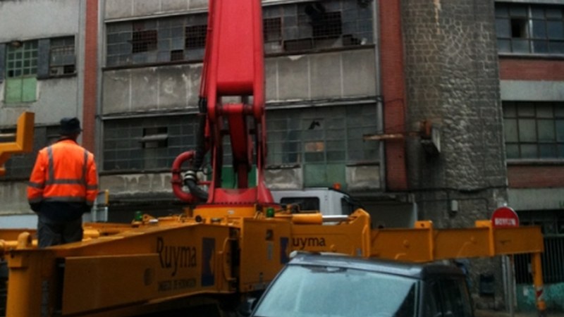 Bittor Sarasketa kalea itxita dago