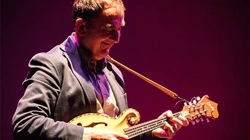 Bixente Martinez musikariak lehen bakarkako lana kaleratu du