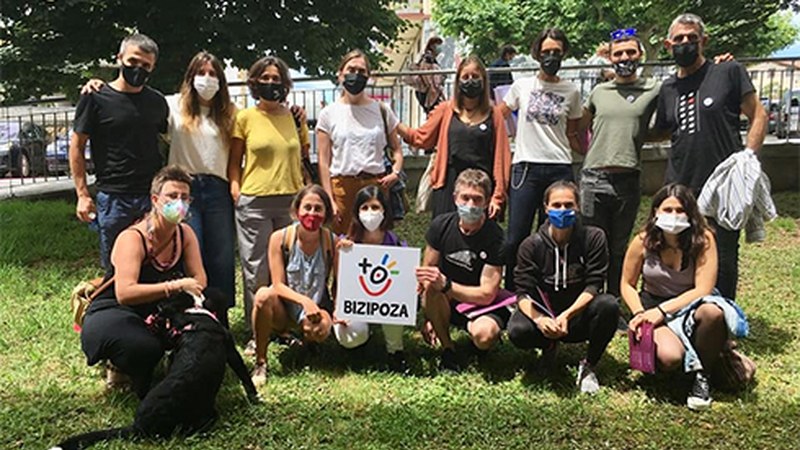 Bizipoza elkarteak boluntarioak bilatzeko kanpaina jarri du martxan