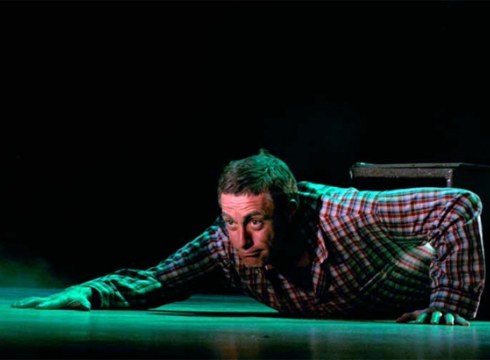 Boluntariotzari buruzko antzezlana gaur Coliseoan