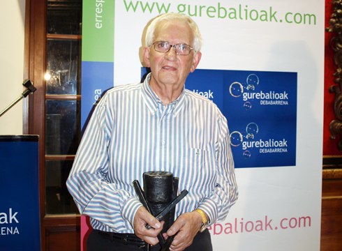 Carmelo Urdangarin gure kolaboratzaile-ohia hil da