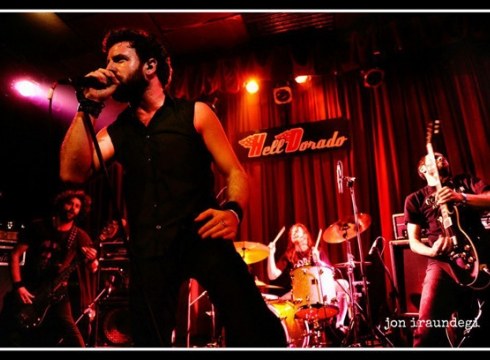 Cobra taldeak "Covered" aurkeztuko du gaur kontzertuan Bilboko Kafe Antzokian