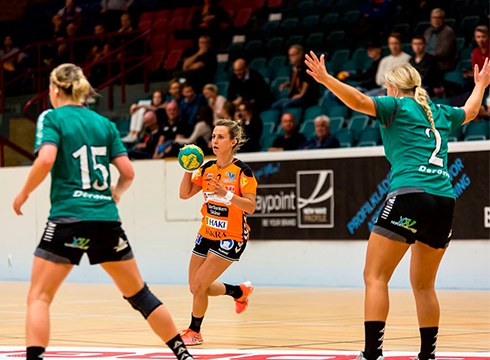 Cyndi Birberg: “Eskubaloia lagatzeko asmoa nuenean, inoiz baino indartsuago sartu zen nire bizitzan”