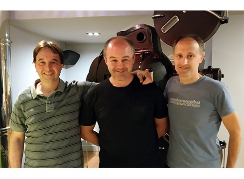 Dani Astarloa, Mikel Urionaguena eta David Tijero, argazkilariak: “Berlini buruz daukagun inpresio ezberdina ikusten da lanetan”