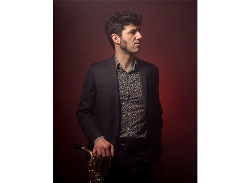 Dani Niño, Saxos del Averno: “Publiko guztiak dantza egiten amaitzen du gure kontzertuetan”