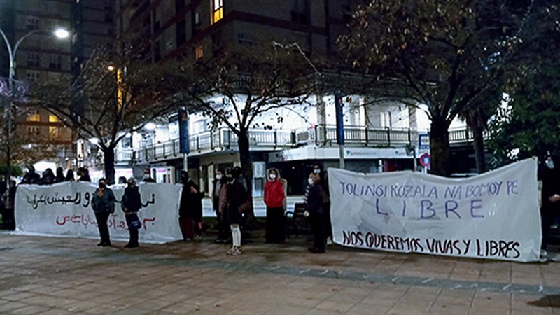 Dantza, elkarretaratze eta manifestazioarekin salatu dituzte indarkeria matxistak