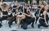 Dantzaren Nazioarteko Eguna ospatzeko jardunaldi ikusgarri eta arrakastatsua