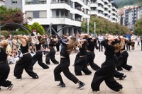 Dantzaren Nazioarteko Eguna ospatzeko jardunaldi ikusgarri eta arrakastatsua