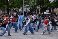 Dantzaren Nazioarteko Eguna ospatzeko jardunaldi ikusgarri eta arrakastatsua
