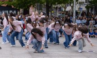 Dantzaren Nazioarteko Eguna ospatzeko jardunaldi ikusgarri eta arrakastatsua