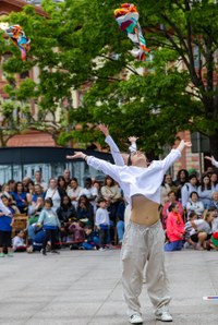 Dantzaren Nazioarteko Eguna ospatzeko jardunaldi ikusgarri eta arrakastatsua