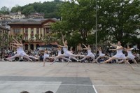 Dantzaren Nazioarteko Eguna ospatzeko jardunaldi ikusgarri eta arrakastatsua