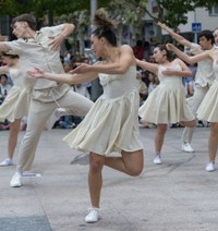 Dantzaren Nazioarteko Eguna ospatzeko jardunaldi ikusgarri eta arrakastatsua