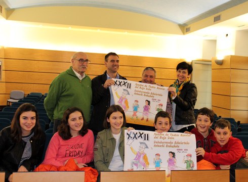 Datorren astean abiatuko diren Eskolarteko XXXII. Antzerki Jardunaldiak aurkeztu dituzte