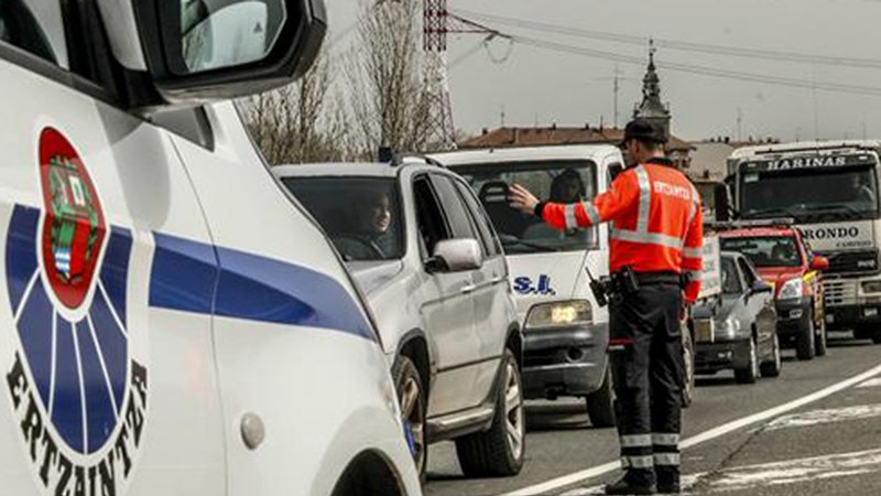 Datuek okerrera jarraitzen badute, Euskadik ez du baztertzen Aste Santuan udal-konfinamendura itzultzea