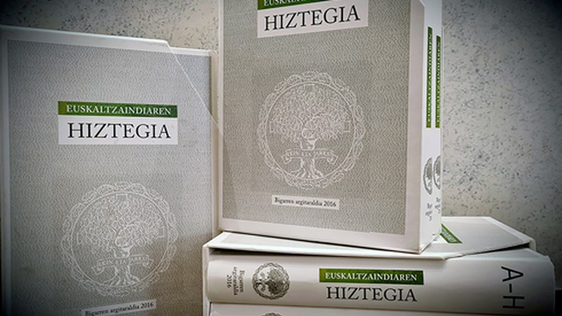 Debabarrendar, Euskaltzaindiak onartu berri dituen 592 forma berrien artean