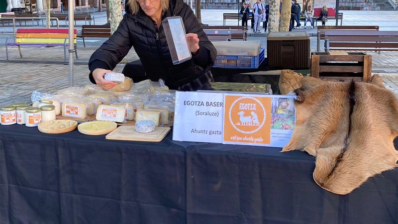 Debabarreneko Gazta Azoka egingo da domeka goizean Untzagan