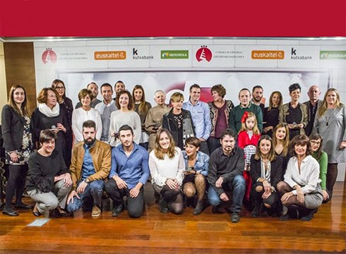 Debabarreneko merkatariek “10 bitxiak” saria eman diote Eibarko Otegui harategiari