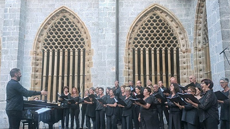 Debako Aitzuri Abesbatzak kontzertua emango du bihar Karmengo Amaren elizan