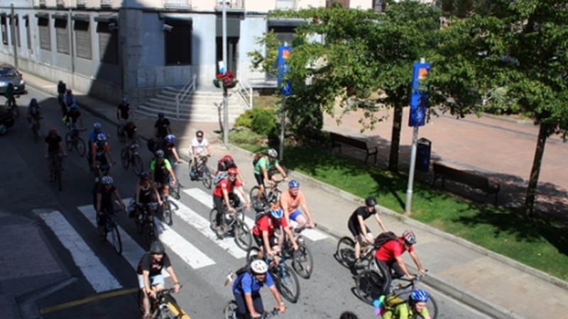 Debaldea Bizirik martxa Eibarrera ailegatu da