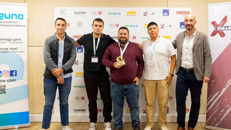 Dementziak eta alzheimerra dutenei zuzendutako Senide proiektuak irabazi du On Ekin 2023 Saria