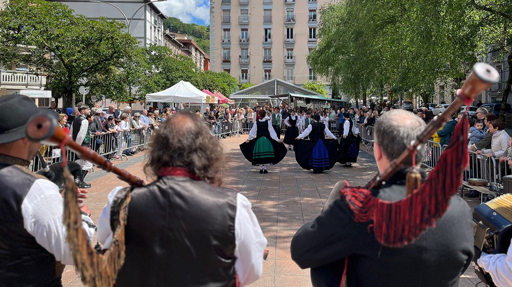Dena dago prest asteburuan Galiziako nortasun kulturala harrotasunez ospatzeko