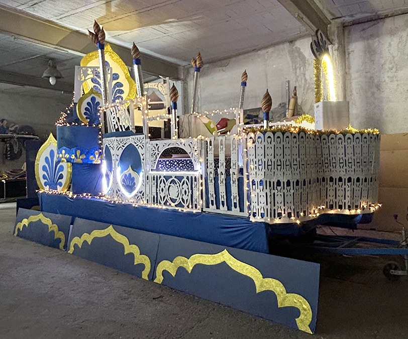 Dena prest dago astelehenean Errege Magoei harrera egiteko