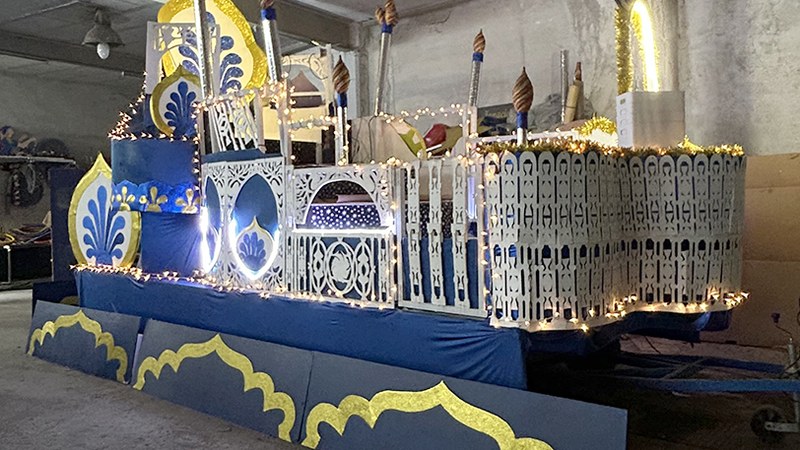 Dena prest dago astelehenean Errege Magoei harrera egiteko